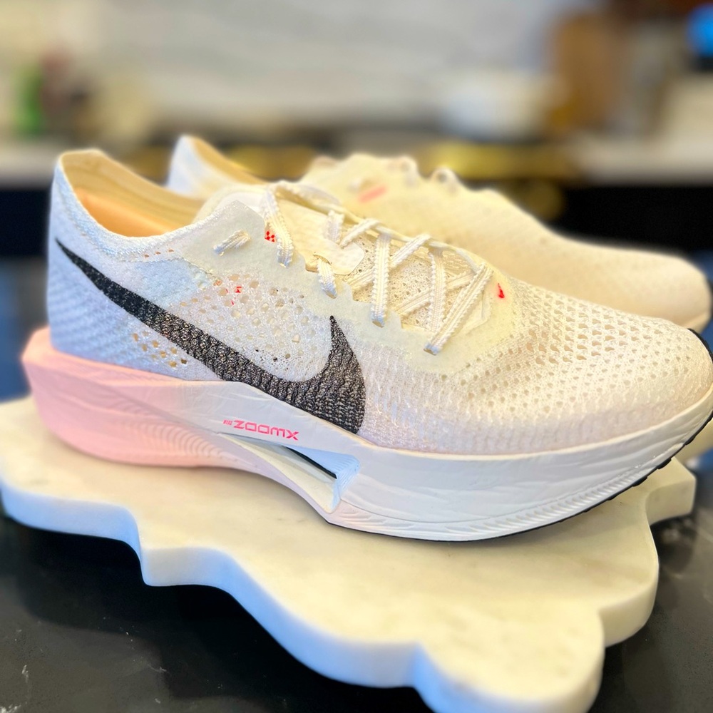 Nike **Brand New w/ Tags** Women’s Vaporfly 3, Sail Tint Guava-Ice